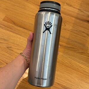 Stainless steel 40oz Hydroflask